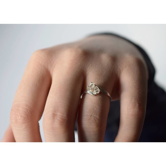 alternative raw diamond engagement ring raw crystal size 4 5 6 7 8 8 9 1… - Picture 3 of 10